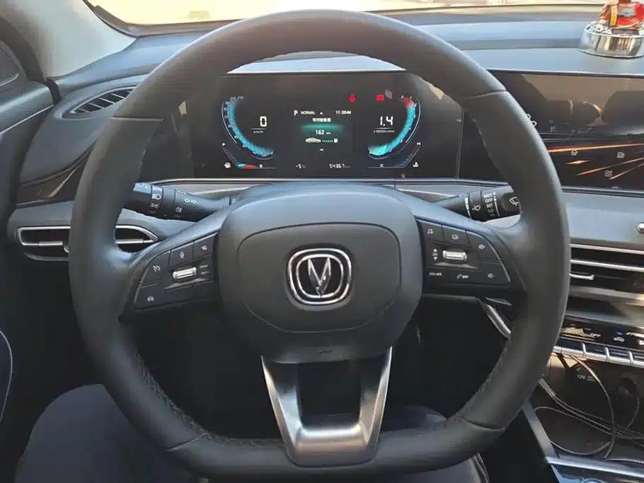 Changan Eado 2021 PLUS Blue Whale NE 1.4T GDI DCT Premium Edition — миниатюра 15