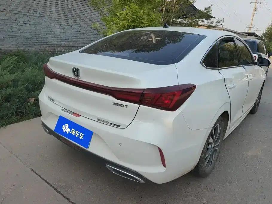 Changan Eado 2022 PLUS Blue Whale NE 1.4T GDI DCT Premium Edition — миниатюра 3