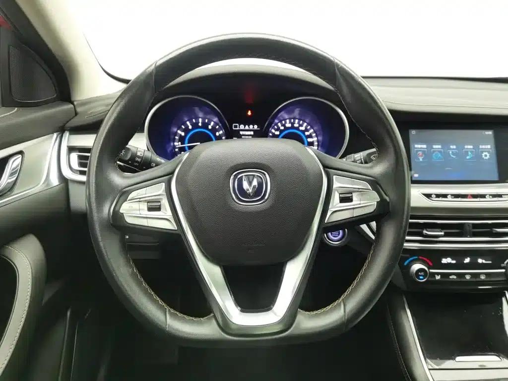 Changan Eado 2018 1.6L GDI Manual Fashion Edition — миниатюра 11