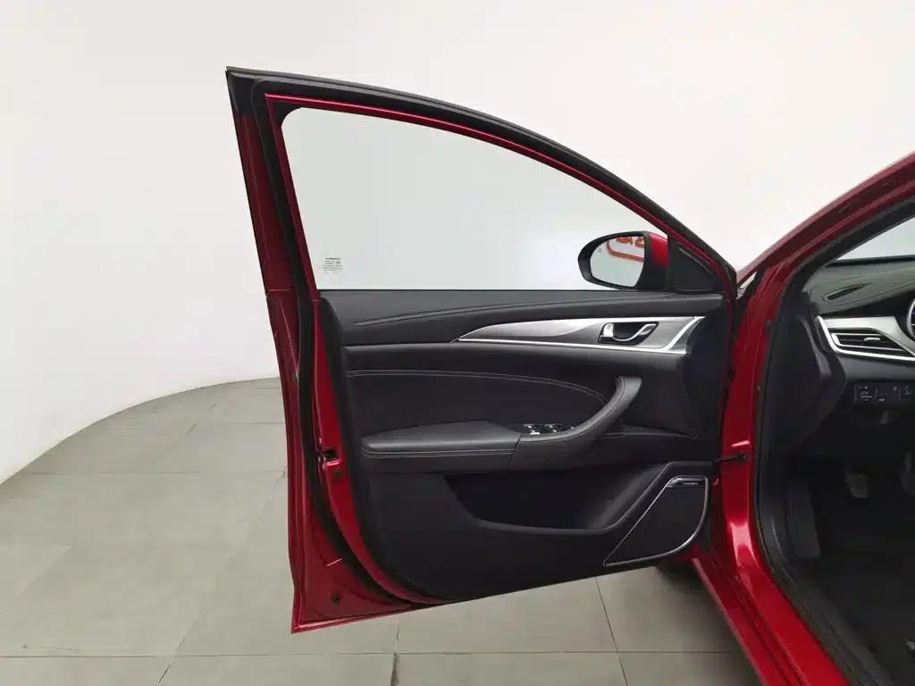 Changan Eado 2018 1.6L GDI Manual Fashion Edition — миниатюра 8