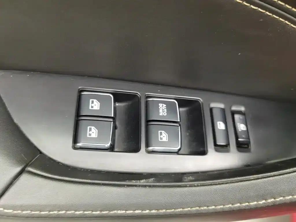 Changan Eado 2018 1.6L GDI Manual Fashion Edition — миниатюра 9