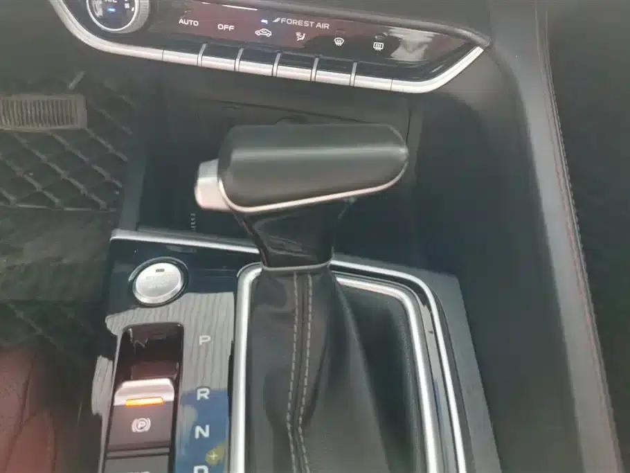 Changan Eado 2021 PLUS Blue Whale NE 1.4T GDI DCT Premium Edition — миниатюра 16