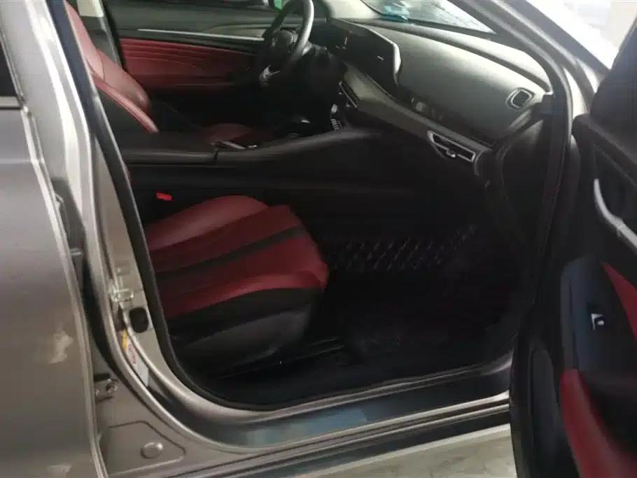 Changan Eado 2021 PLUS Blue Whale NE 1.4T GDI DCT Premium Edition — миниатюра 8
