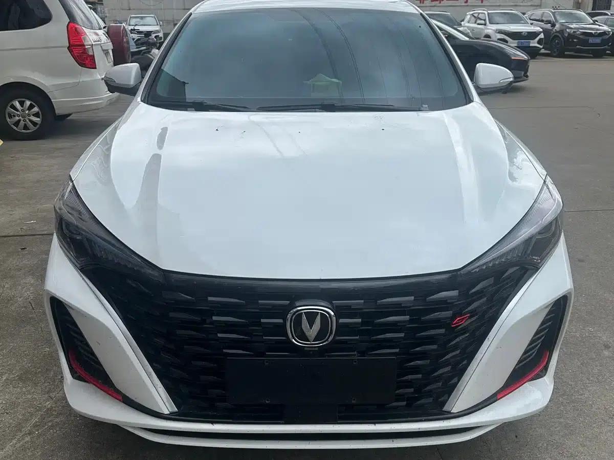 Changan Eado 2024 PLUS Blue Whale NE 1.4T GDI DCT High-Performance Edition — миниатюра 1
