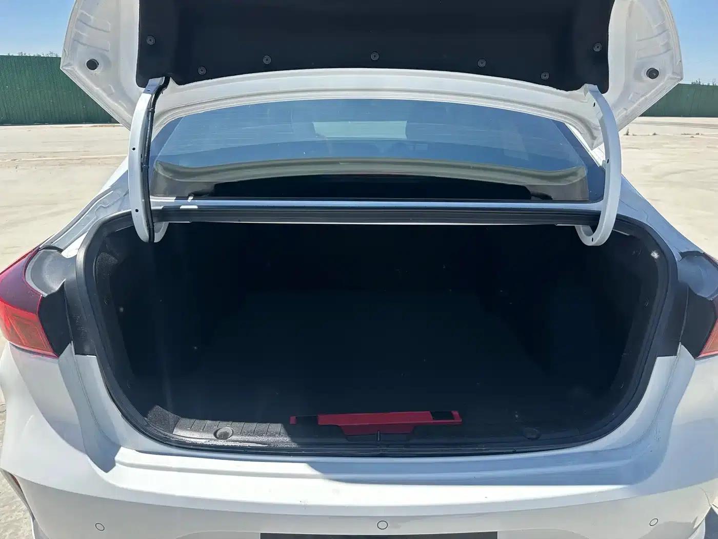 Changan Eado 2025 PLUS 1.5L Manual Deluxe Edition — миниатюра 11