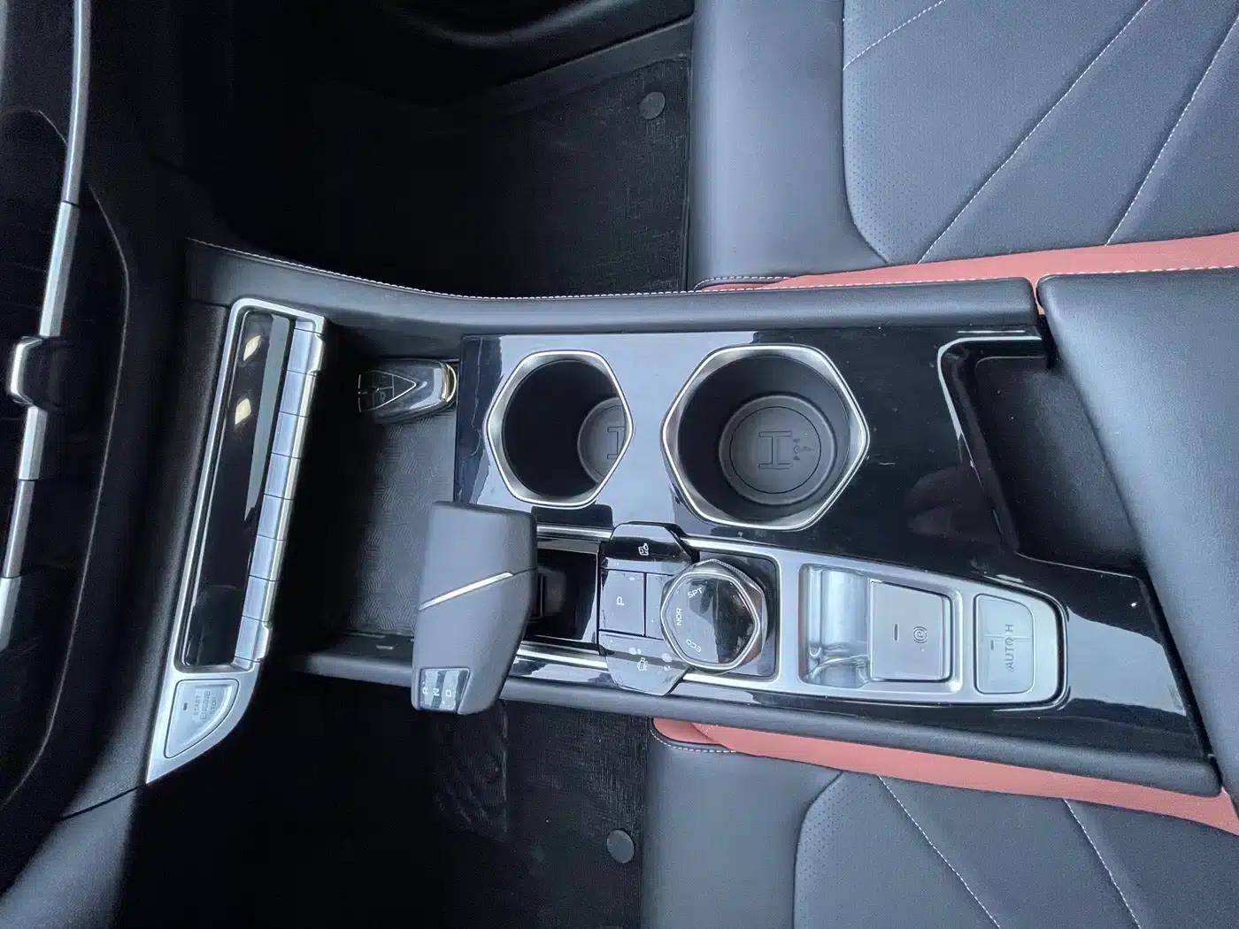 Changan Eado 2023 Enjoy Edition PLUS Blue Whale NE 1.4T GDI DCT Premium Edition — миниатюра 13
