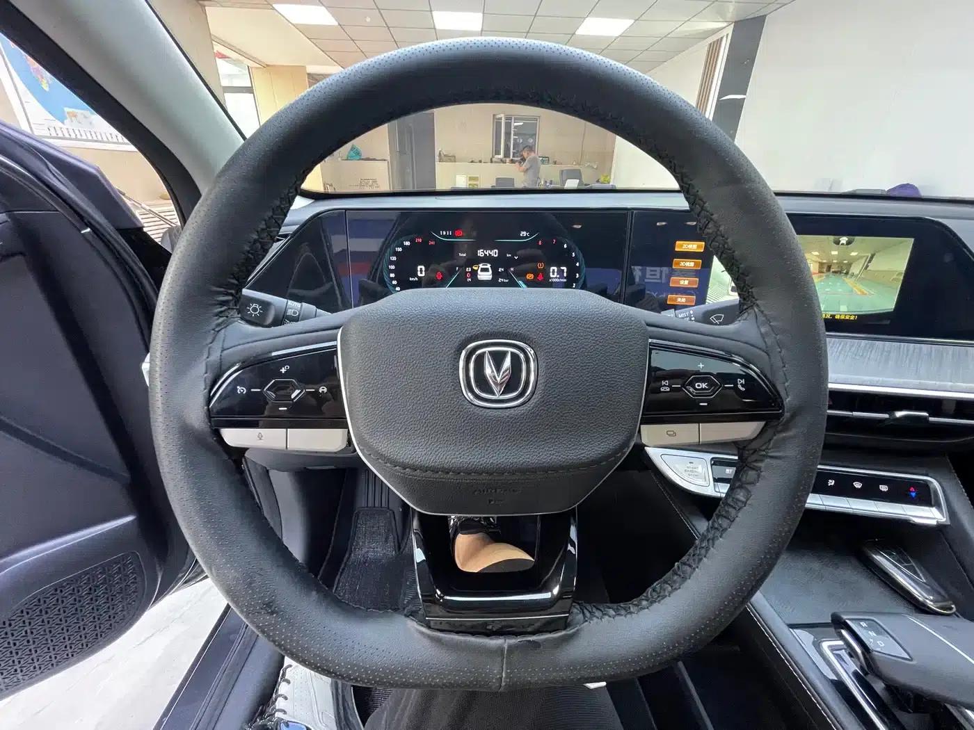 Changan Eado 2023 Enjoy Edition PLUS Blue Whale NE 1.4T GDI DCT Premium Edition — миниатюра 17