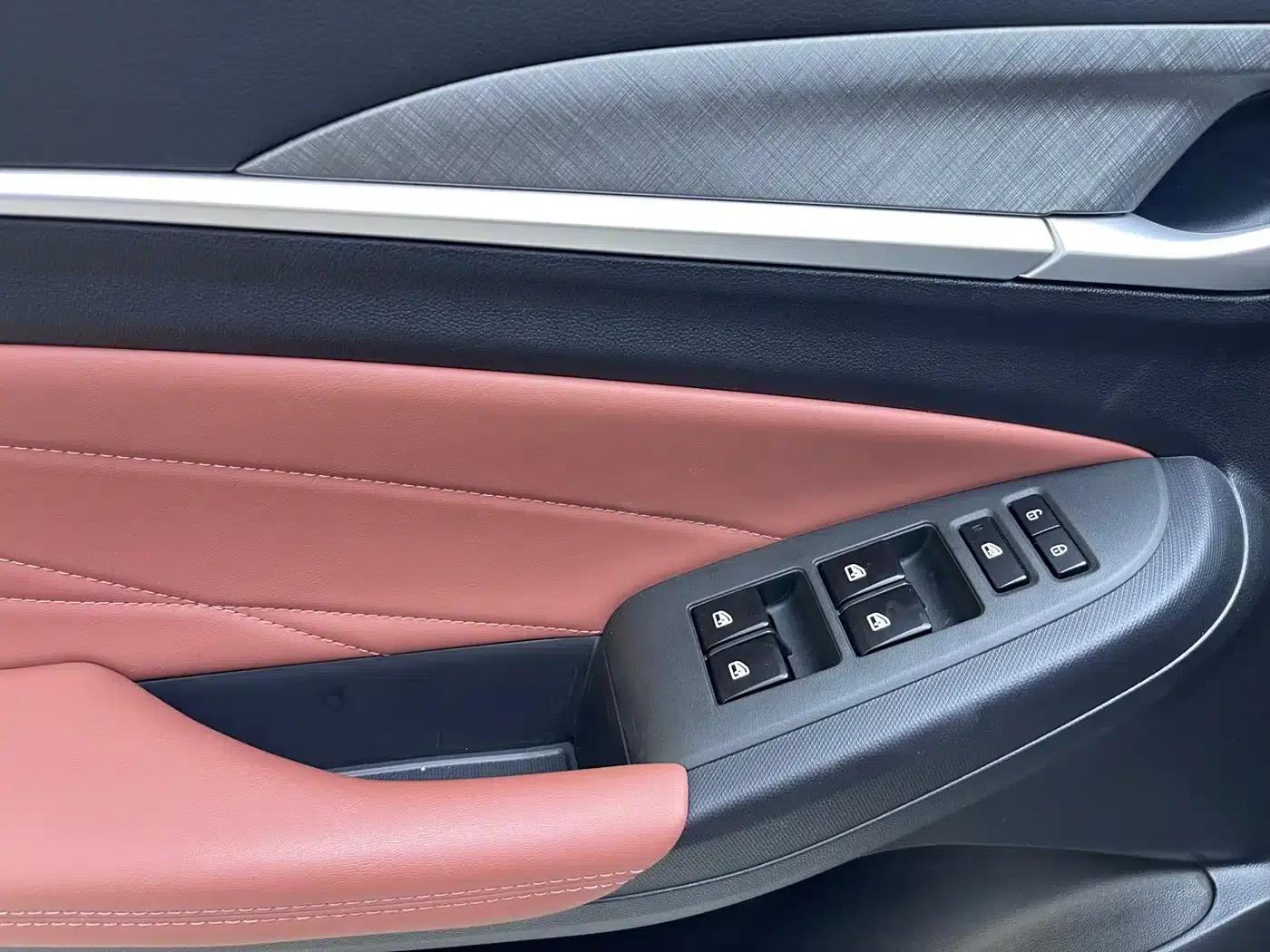 Changan Eado 2023 Enjoy Edition PLUS Blue Whale NE 1.4T GDI DCT Premium Edition — миниатюра 8