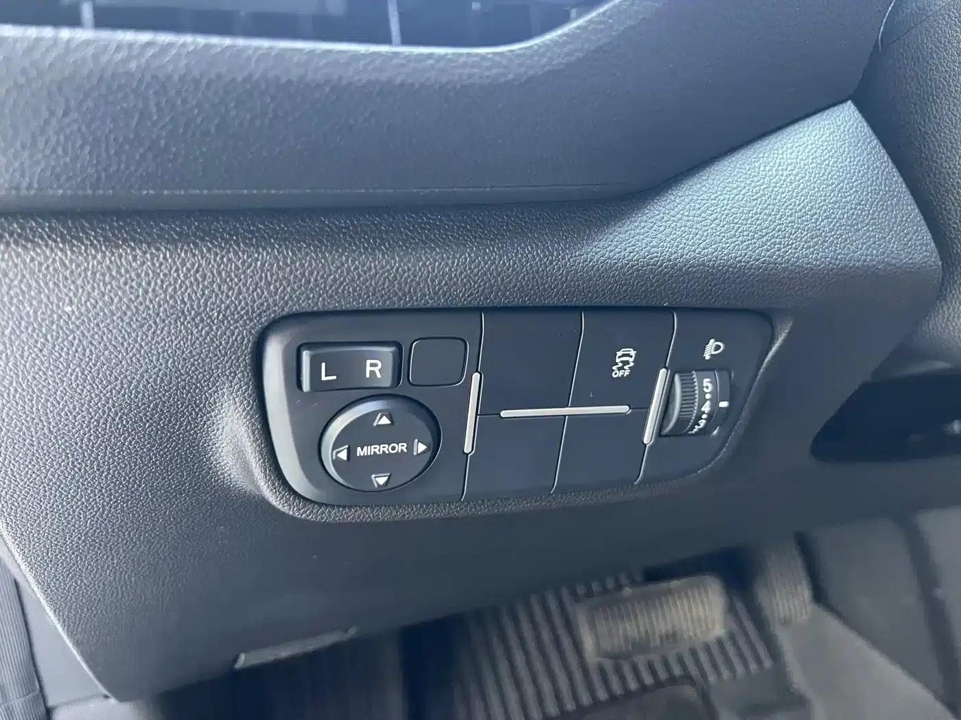 Changan Eado 2023 Enjoy Edition PLUS Blue Whale NE 1.4T GDI DCT Premium Edition — миниатюра 9