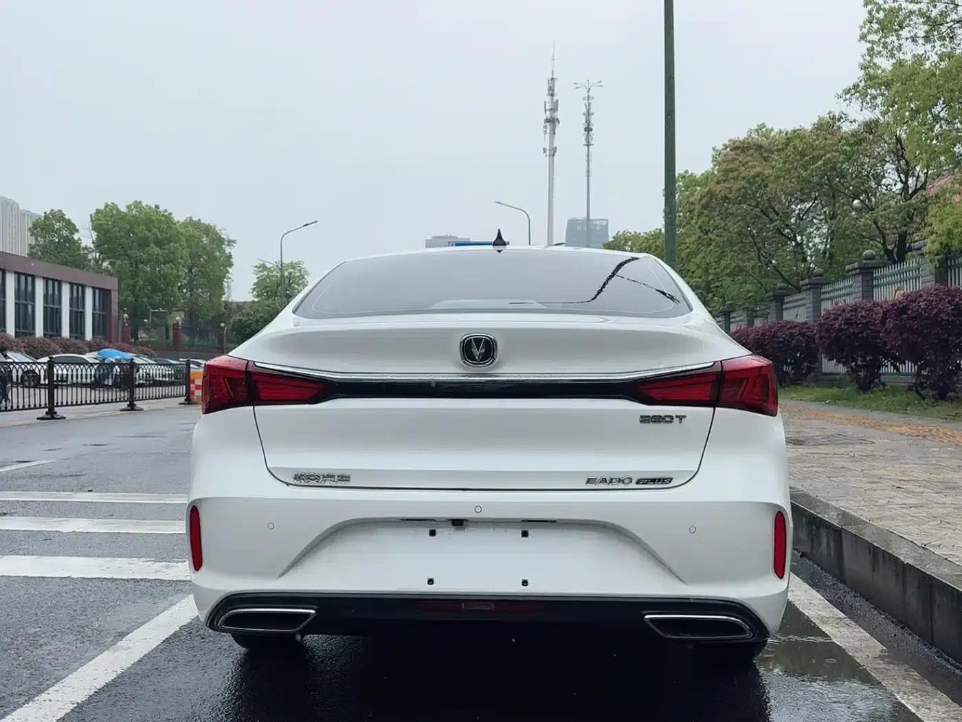 Changan Eado 2022 PLUS Blue Whale NE 1.4T GDI DCT Premium Edition — миниатюра 8