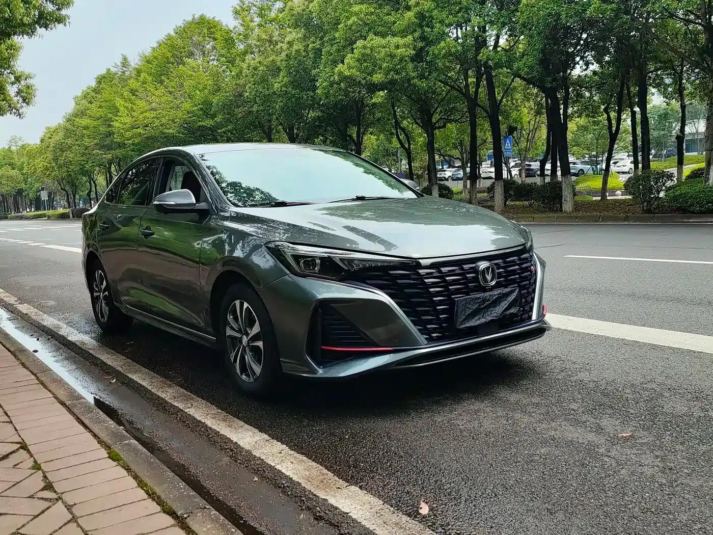 Changan Eado 2023 Enjoy Edition PLUS Blue Whale NE 1.4T GDI DCT Premium Edition — миниатюра 3
