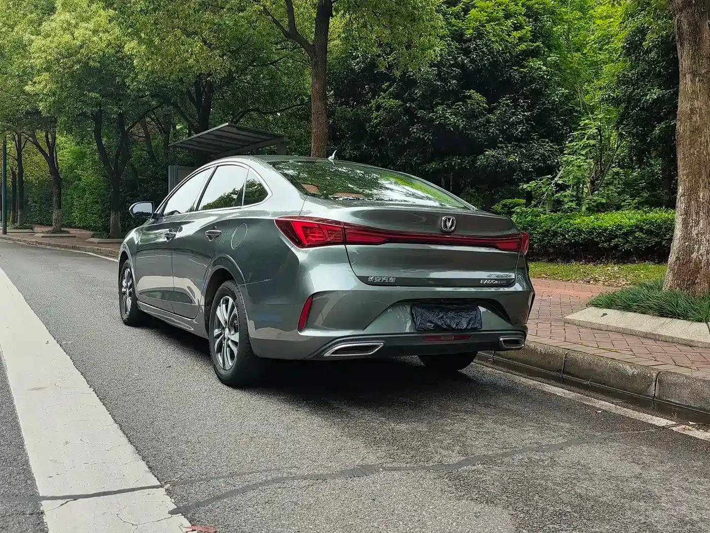 Changan Eado 2023 Enjoy Edition PLUS Blue Whale NE 1.4T GDI DCT Premium Edition — миниатюра 6