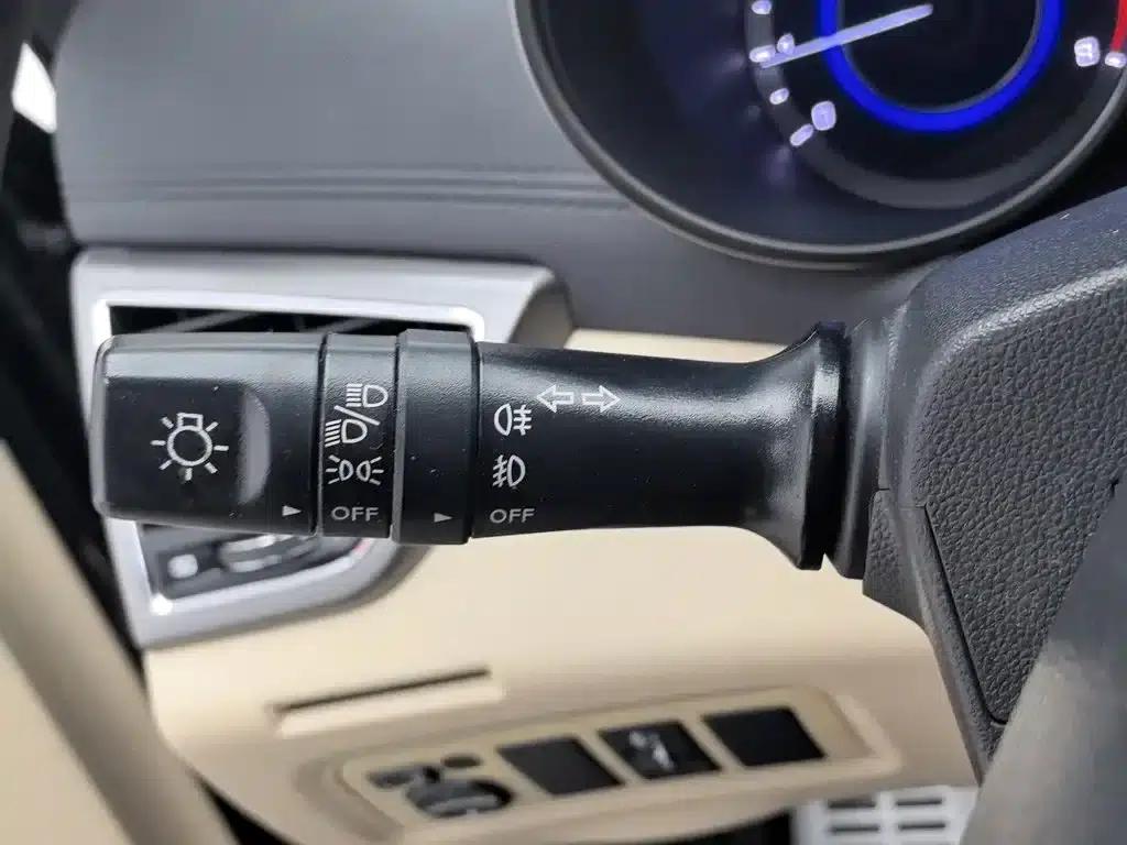 Changan Eado 2016 1.6L Manual Fashion Edition — миниатюра 21