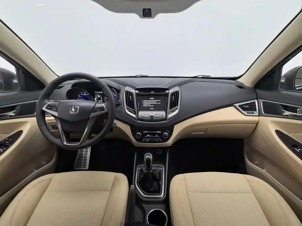 Changan Eado 2016 1.6L Manual Fashion Edition — миниатюра 5