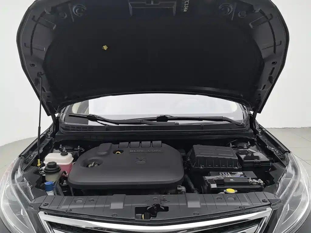 Changan Eado 2016 1.6L Manual Fashion Edition — миниатюра 6
