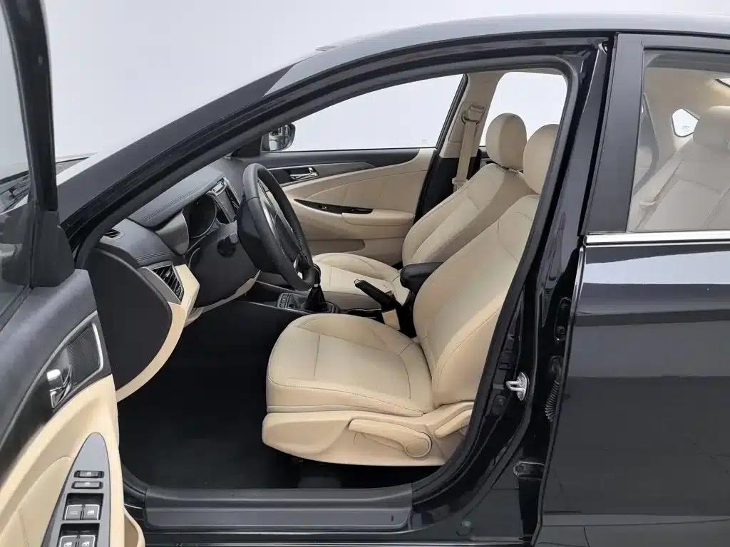 Changan Eado 2016 1.6L Manual Fashion Edition — миниатюра 10
