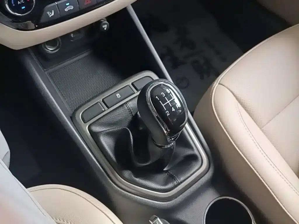 Changan Eado 2016 1.6L Manual Fashion Edition — миниатюра 14