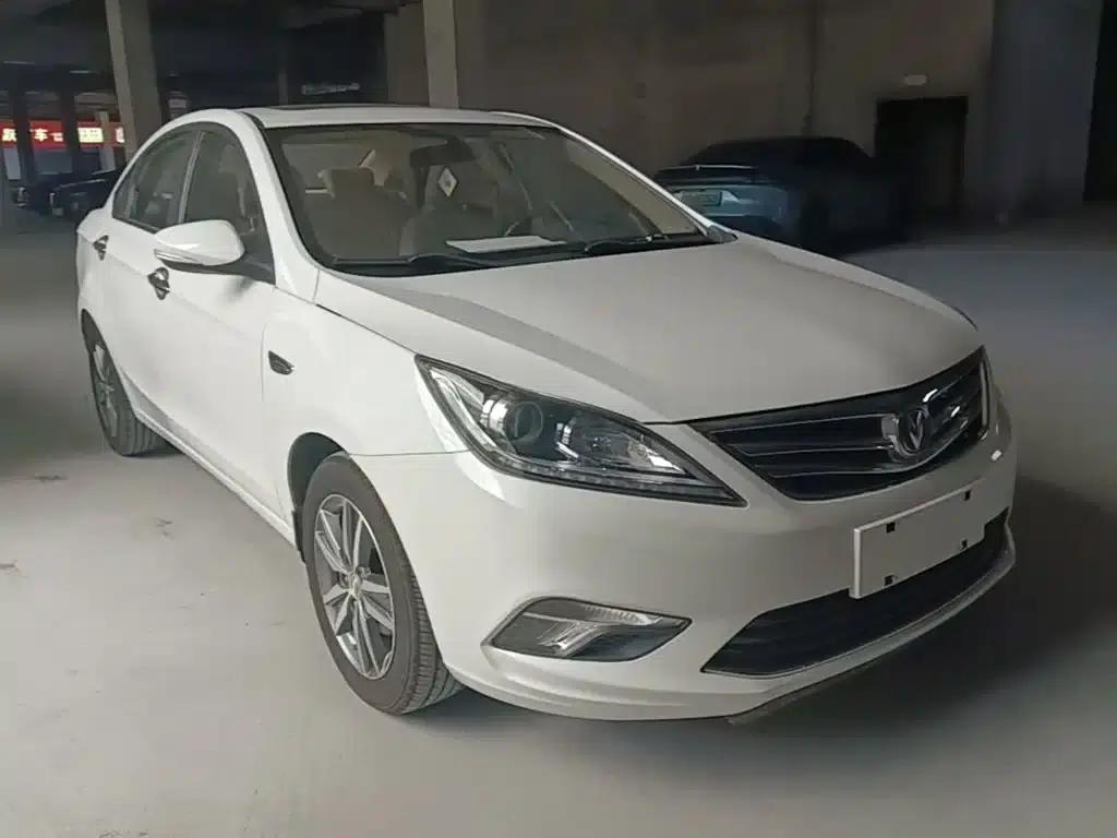 Changan Eado 2016 1.6L Manual Fashion Edition — миниатюра 4