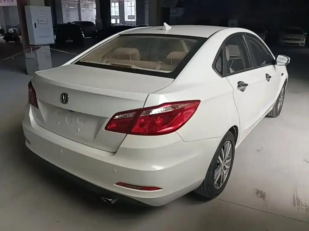 Changan Eado 2016 1.6L Manual Fashion Edition — миниатюра 7