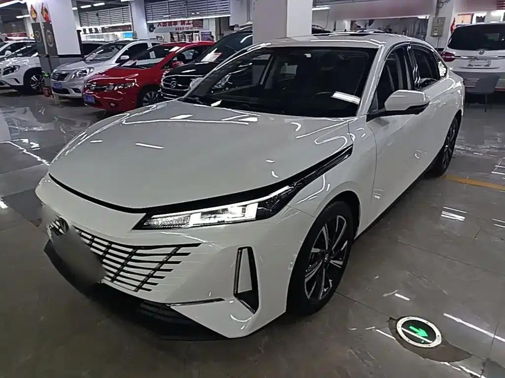 Changan Eado 2024 1.5T GDI Automatic Premium Edition — миниатюра 2