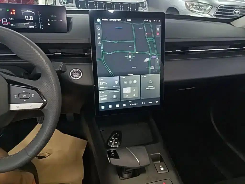 Changan Eado 2024 1.5T GDI Automatic Premium Edition — миниатюра 13