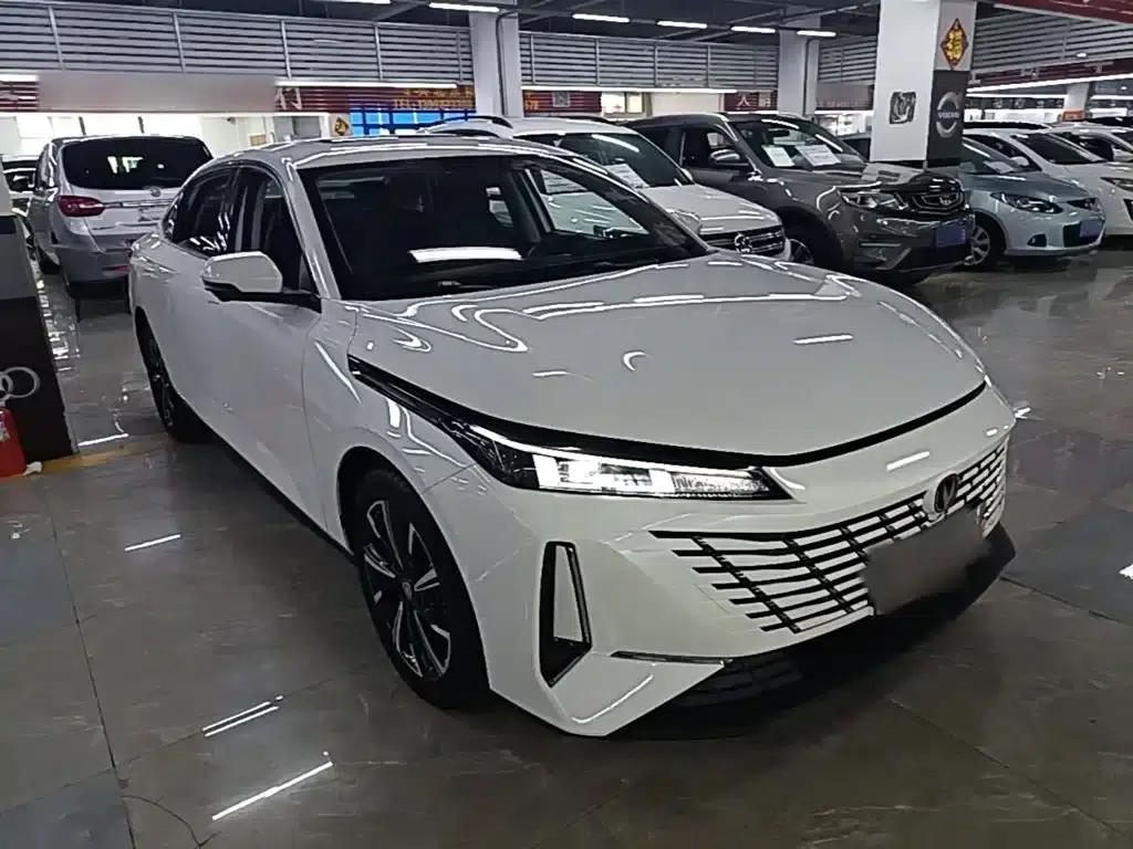 Changan Eado 2024 1.5T GDI Automatic Premium Edition — миниатюра 4