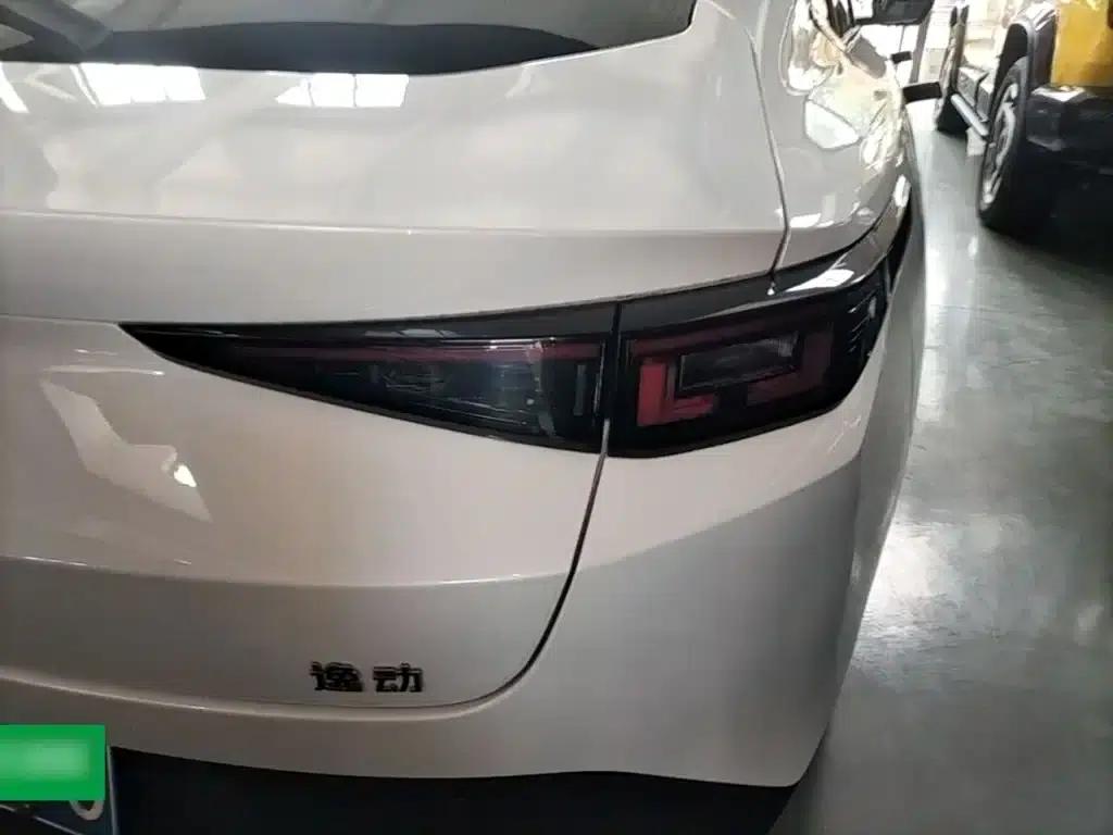 Changan Eado 2024 1.5T GDI Automatic Flagship Edition — миниатюра 8