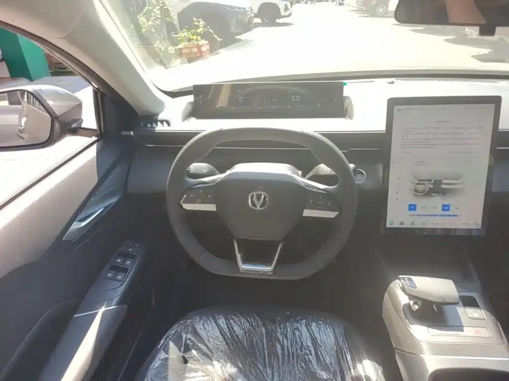 Changan Eado 2025 Blue Whale 1.5T 500Bar Premium Edition — миниатюра 11