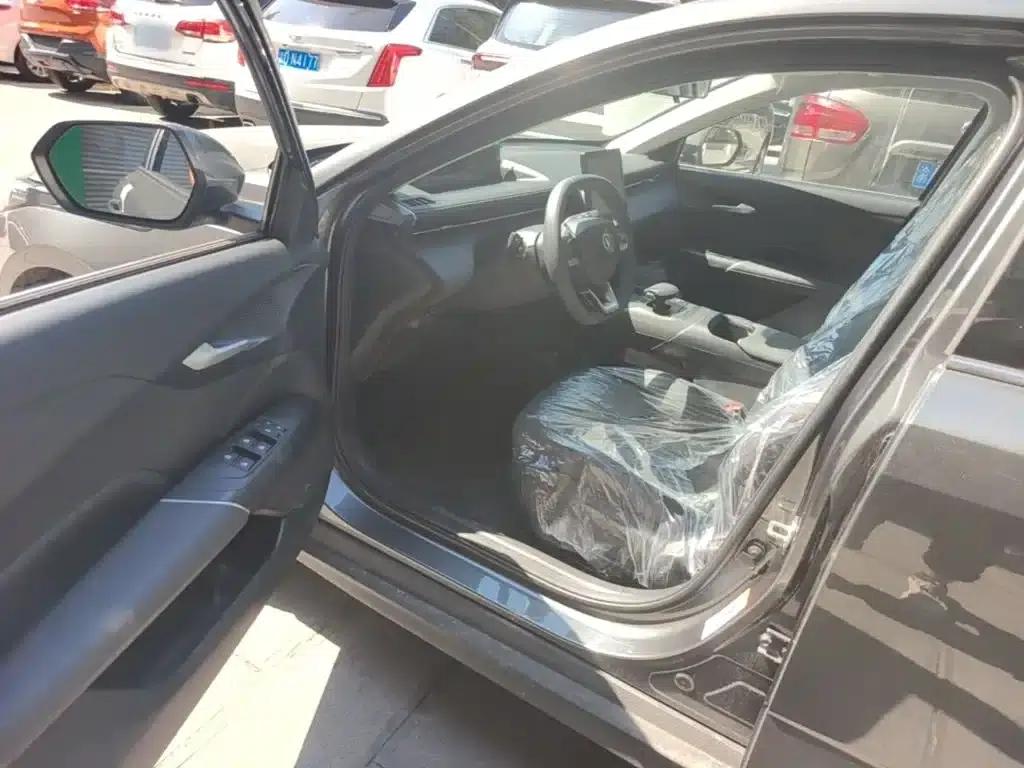 Changan Eado 2025 Blue Whale 1.5T 500Bar Premium Edition — миниатюра 16