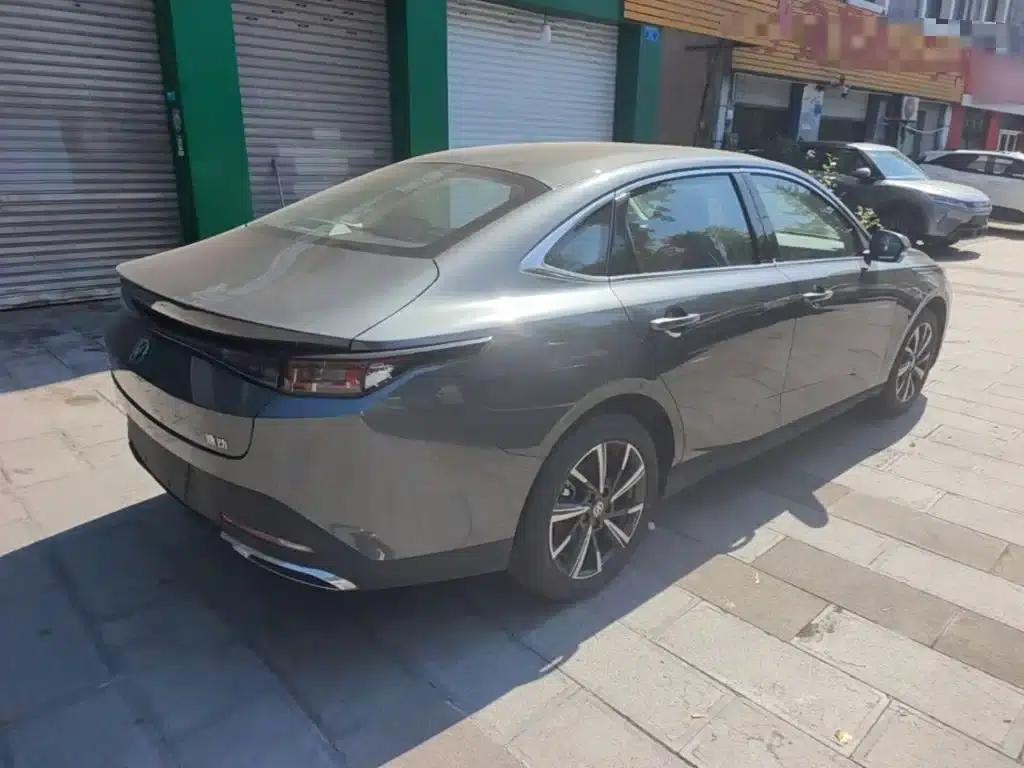 Changan Eado 2025 Blue Whale 1.5T 500Bar Premium Edition — миниатюра 7