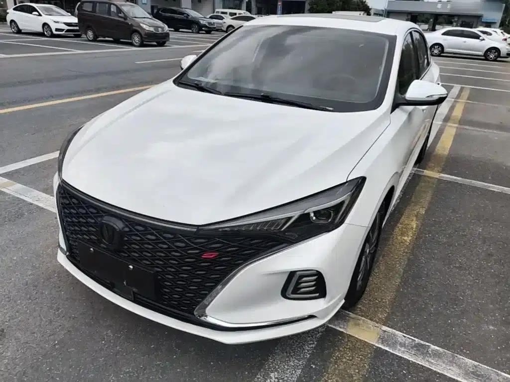 Changan Eado 2020 PLUS Blue Whale NE 1.4T GDI DCT Premium Edition — миниатюра 2