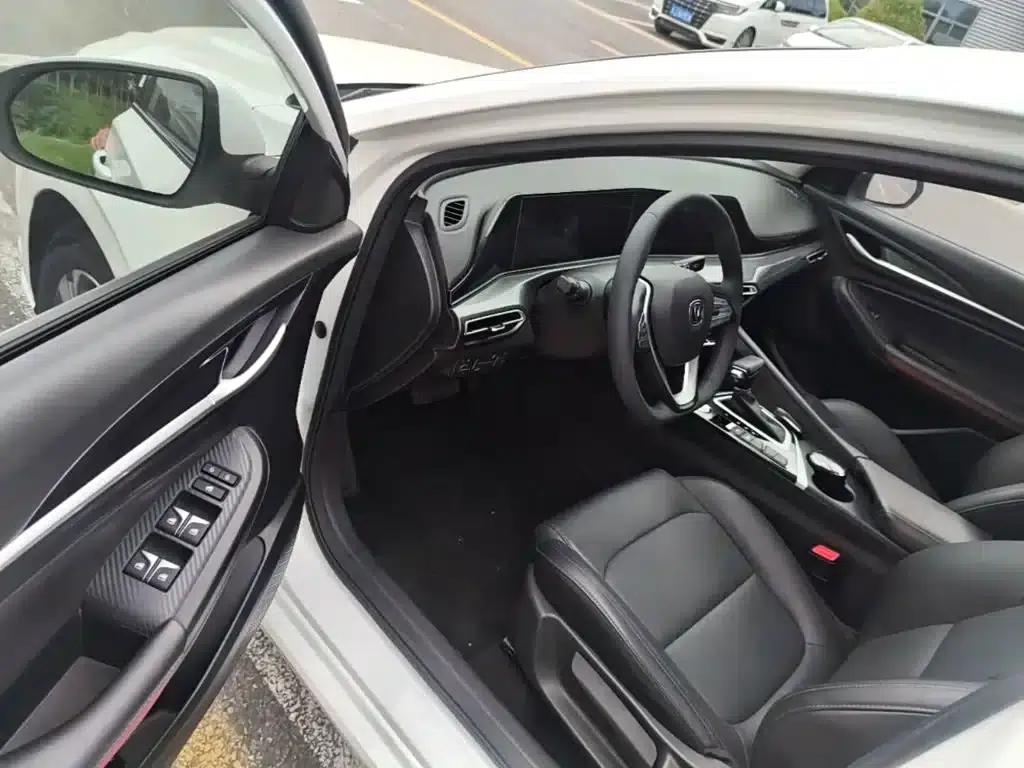 Changan Eado 2020 PLUS Blue Whale NE 1.4T GDI DCT Premium Edition — миниатюра 16