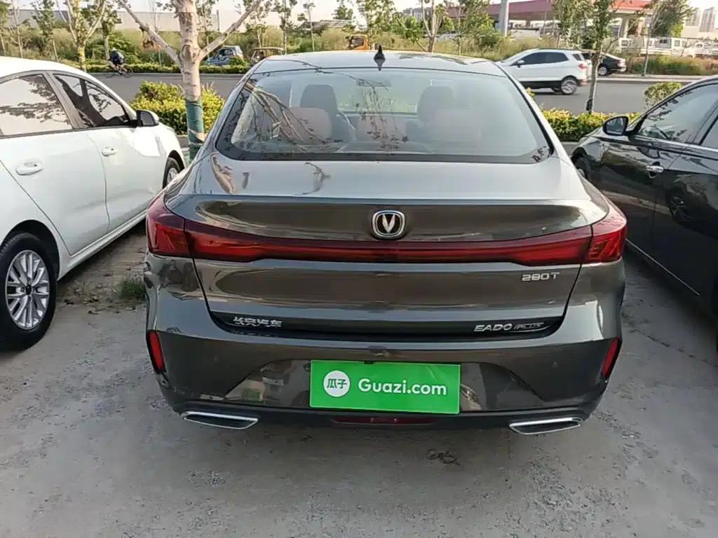 Changan Eado 2022 PLUS Blue Whale NE 1.4T GDI DCT Premium Edition — миниатюра 6