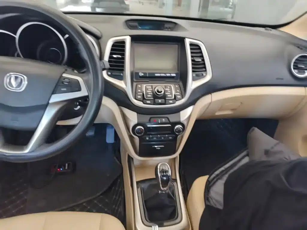 Changan Eado 2015 1.6L Manual Deluxe Edition (National V Emission Standard) — миниатюра 13