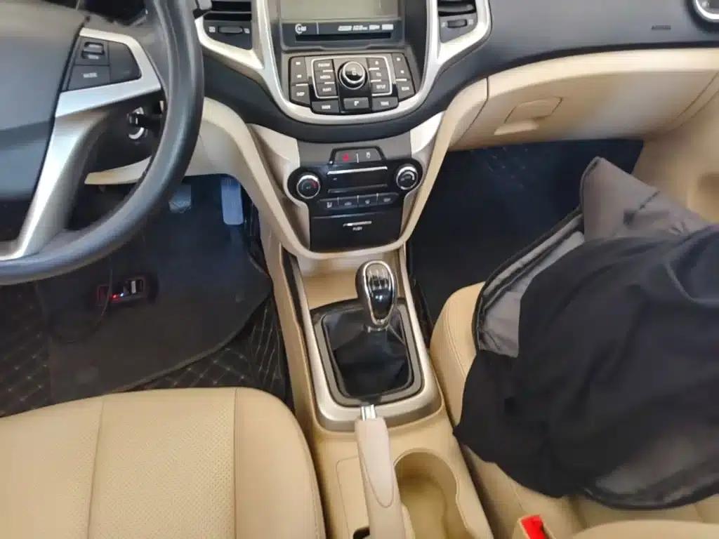 Changan Eado 2015 1.6L Manual Deluxe Edition (National V Emission Standard) — миниатюра 14
