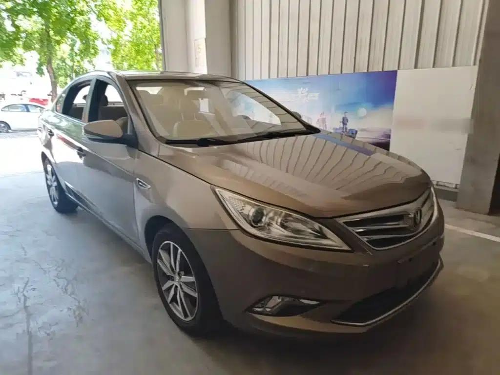Changan Eado 2015 1.6L Manual Deluxe Edition (National V Emission Standard) — миниатюра 4
