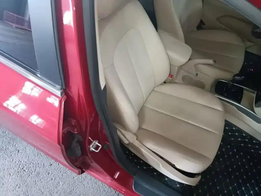 Changan Eado 2015 1.6L Manual Deluxe Edition (National V Emission Standard) — миниатюра 25