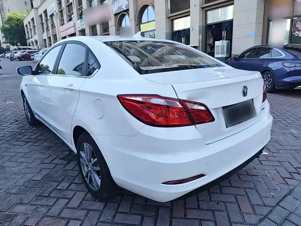 Changan Eado 2016 1.6L Manual Fashion Edition — миниатюра 5