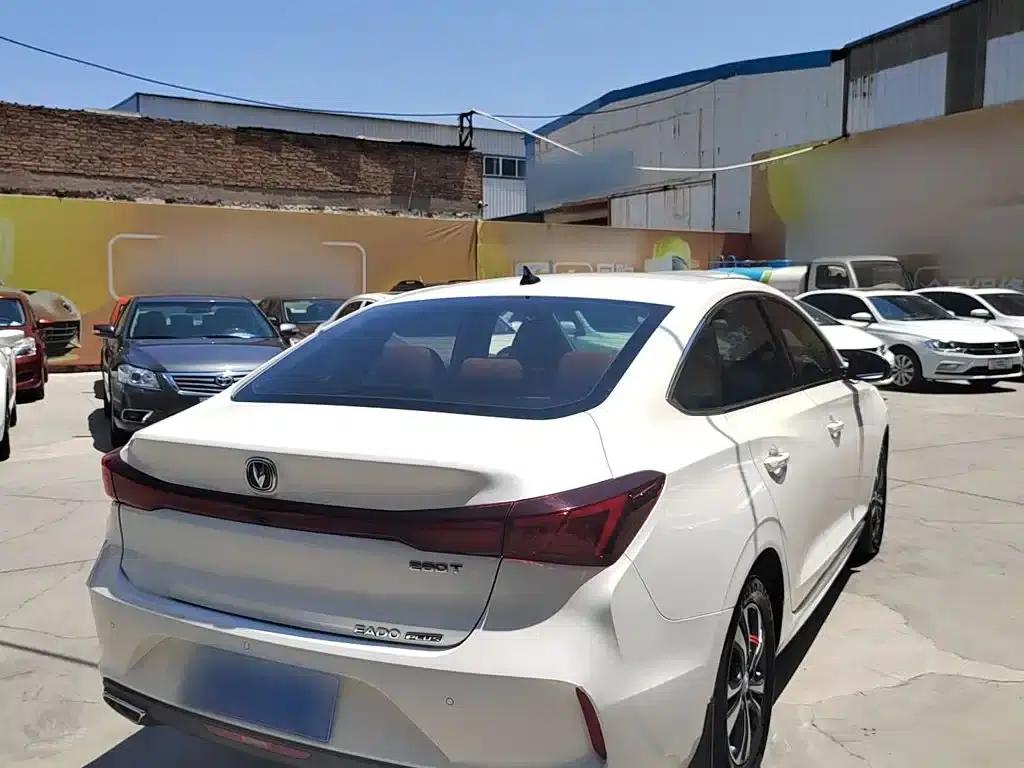 Changan Eado 2022 PLUS Blue Whale NE 1.4T GDI DCT Premium Edition — миниатюра 11