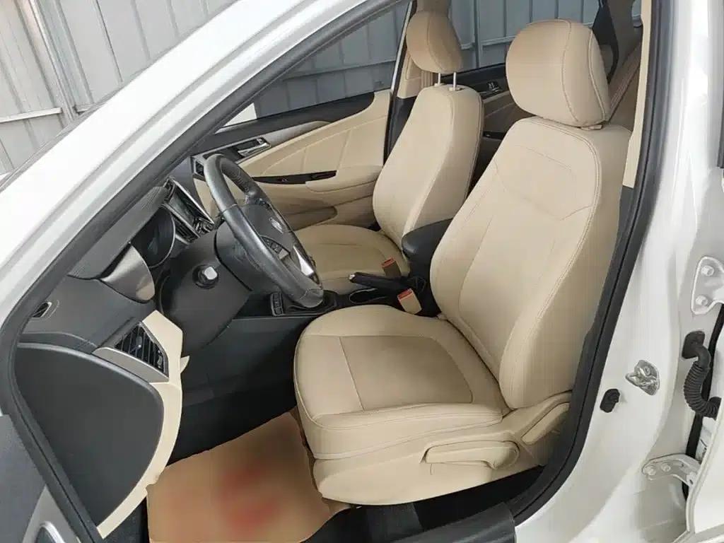 Changan Eado 2016 1.6L Manual Fashion Edition — миниатюра 15