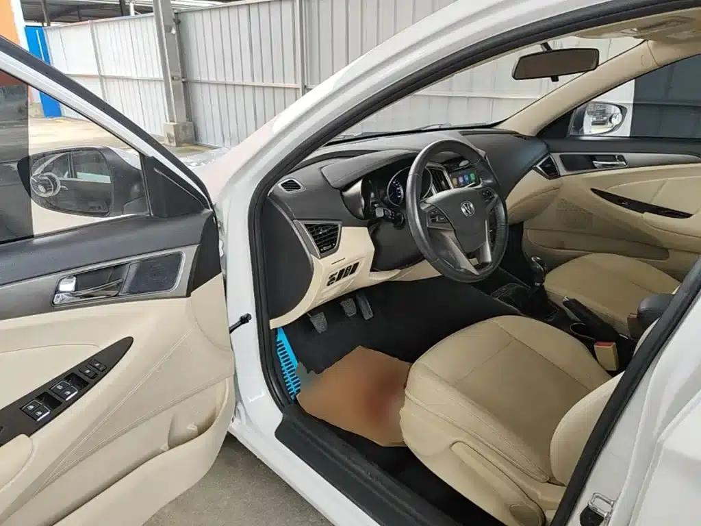 Changan Eado 2016 1.6L Manual Fashion Edition — миниатюра 16