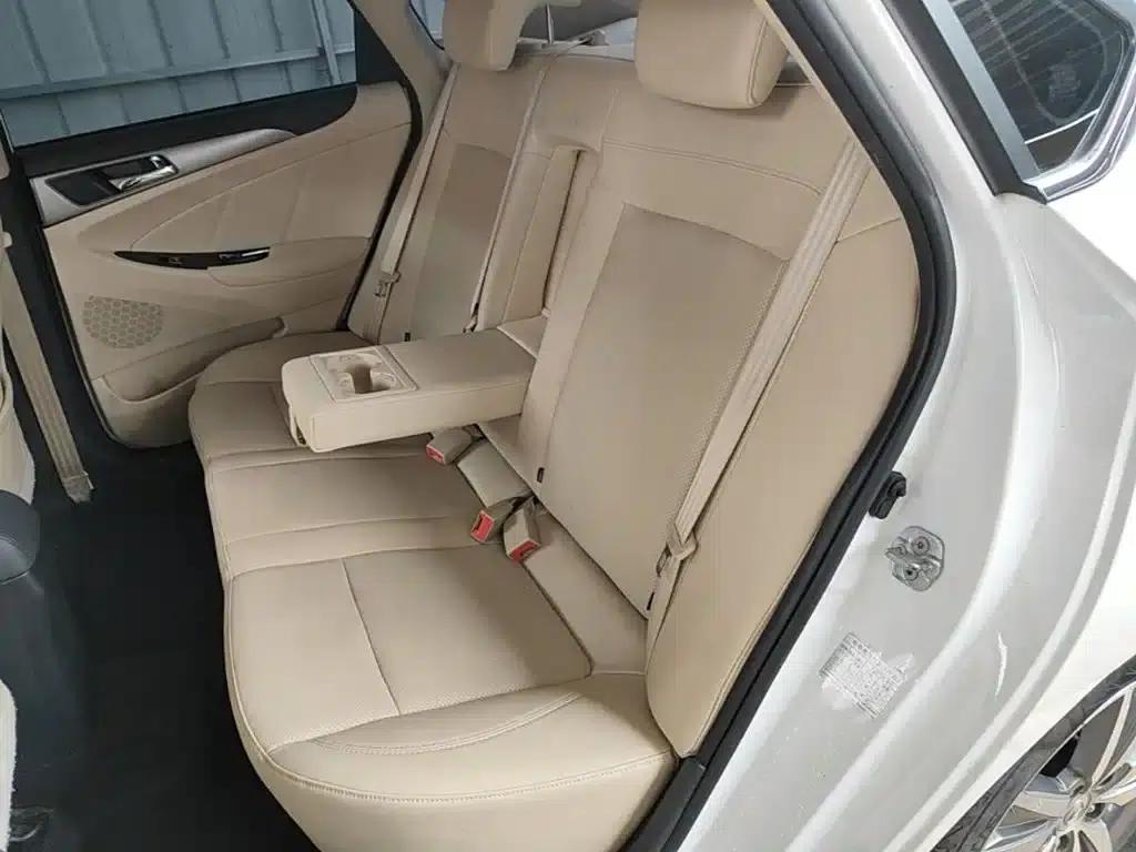Changan Eado 2016 1.6L Manual Fashion Edition — миниатюра 17