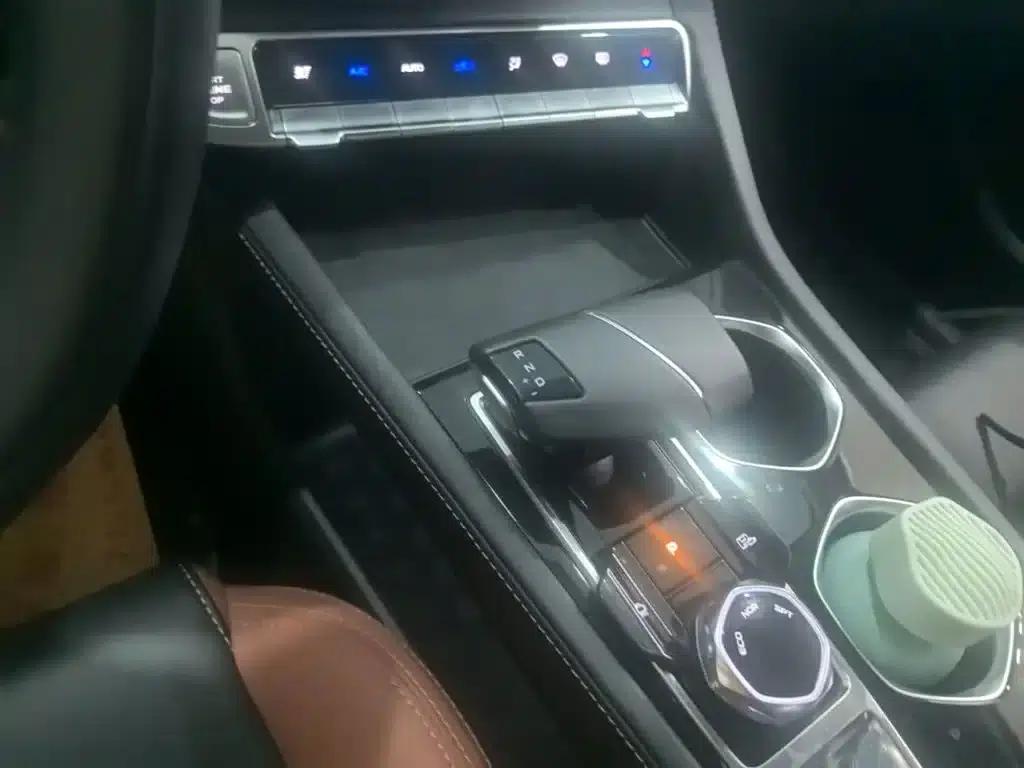 Changan Eado 2022 PLUS Blue Whale NE 1.4T GDI DCT Premium Edition — миниатюра 14