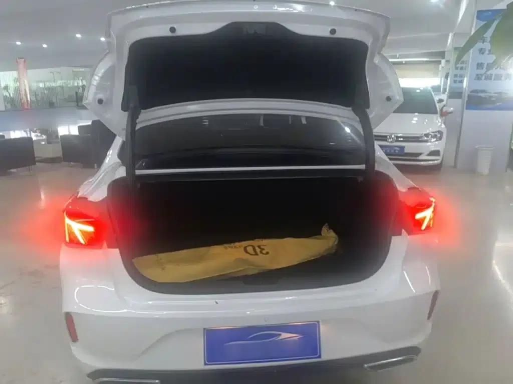 Changan Eado 2022 PLUS Blue Whale NE 1.4T GDI DCT Premium Edition — миниатюра 19