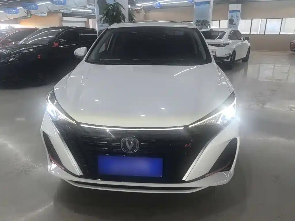 Changan Eado 2022 PLUS Blue Whale NE 1.4T GDI DCT Premium Edition — миниатюра 3