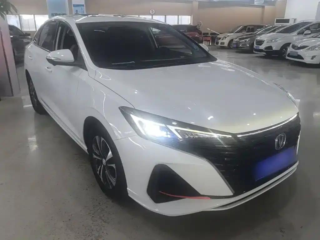 Changan Eado 2022 PLUS Blue Whale NE 1.4T GDI DCT Premium Edition — миниатюра 4