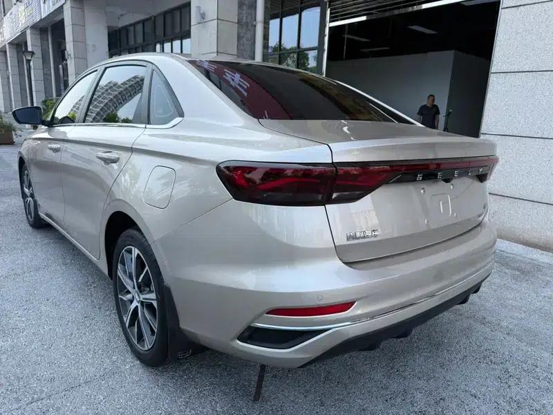 Geely Emgrand 2022 4th Generation 1.5L CVT Premium — миниатюра 4