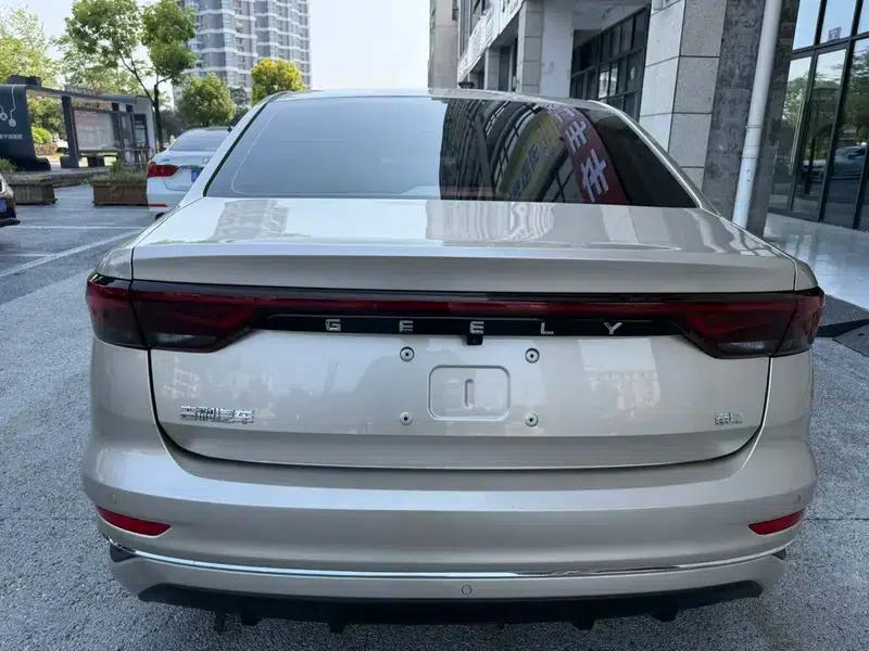Geely Emgrand 2022 4th Generation 1.5L CVT Premium — миниатюра 5