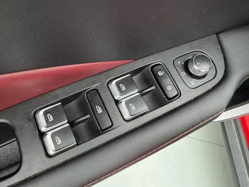 Geely Binyue 2020 PRO 260T DCT Knight — миниатюра 26