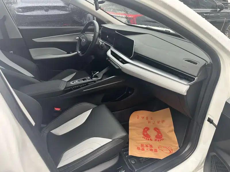 Binrui 2024 Model Binrui COOL 1.5T DCT Champion Edition — миниатюра 7